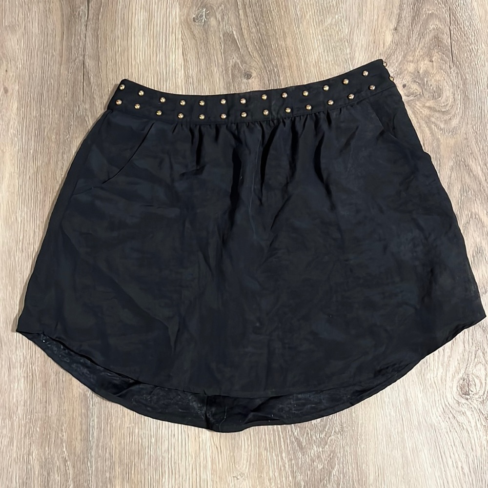 Forever 21 black skirt with pockets